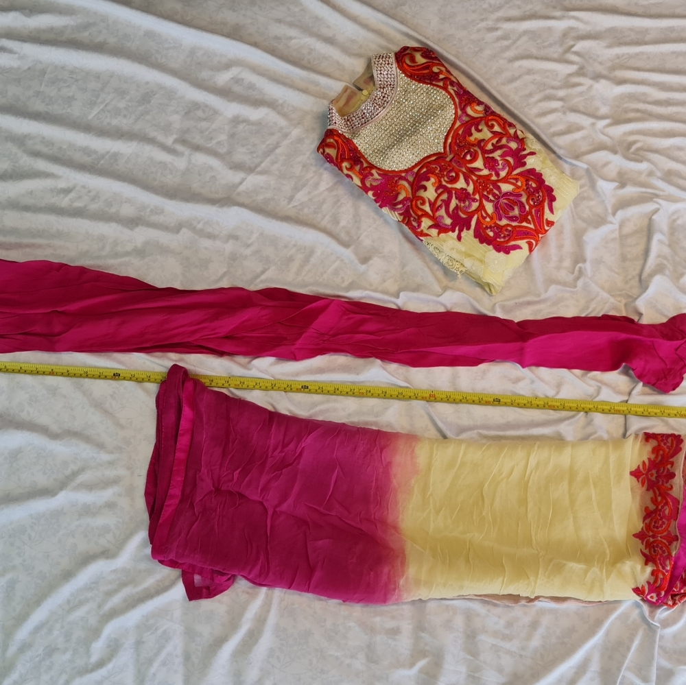 Indian suit - pajami kurta dupatta